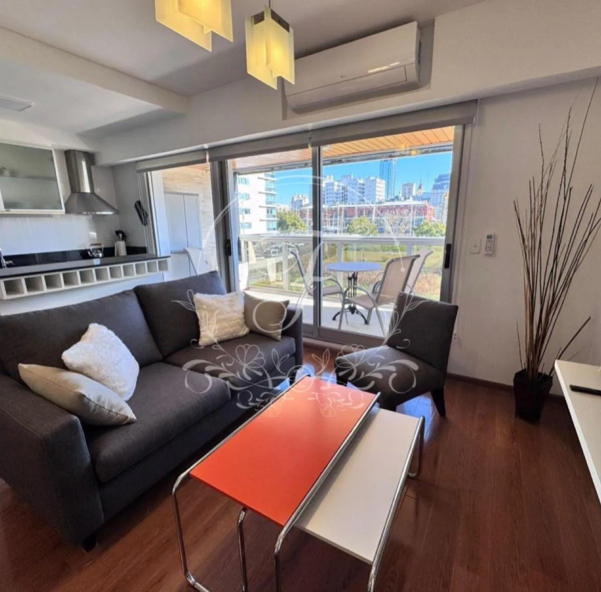Departamento de 2 ambientes con balcón en Puerto Madero