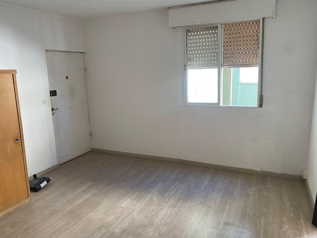 Kitnet em Caballito com banheiro e cozinha