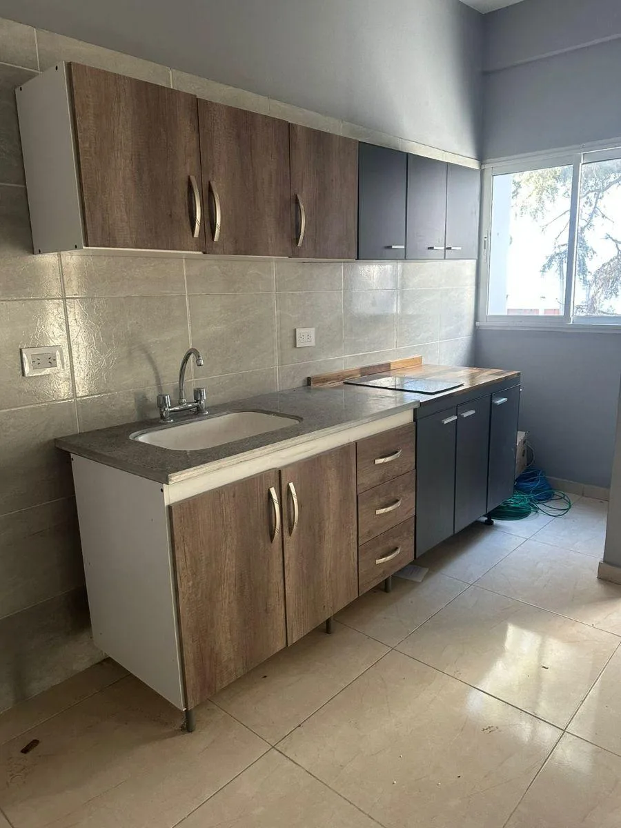 Apartamento de dois ambientes novo (nunca habitado) em Lanús