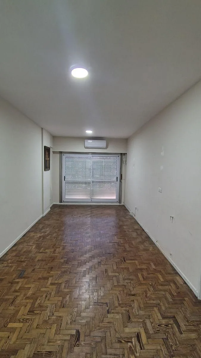 Двухкомнатная квартира с 2 спальнями в Quilmes Centro