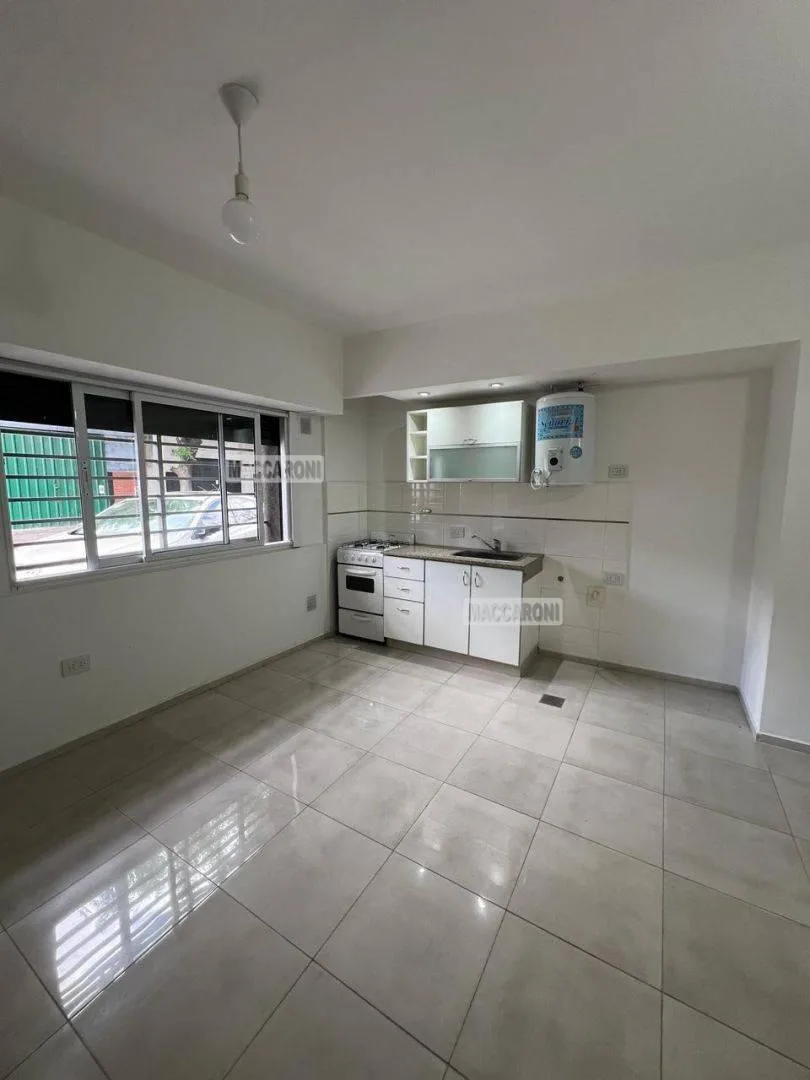 Departamento de 2 ambientes en Lomas del Mirador