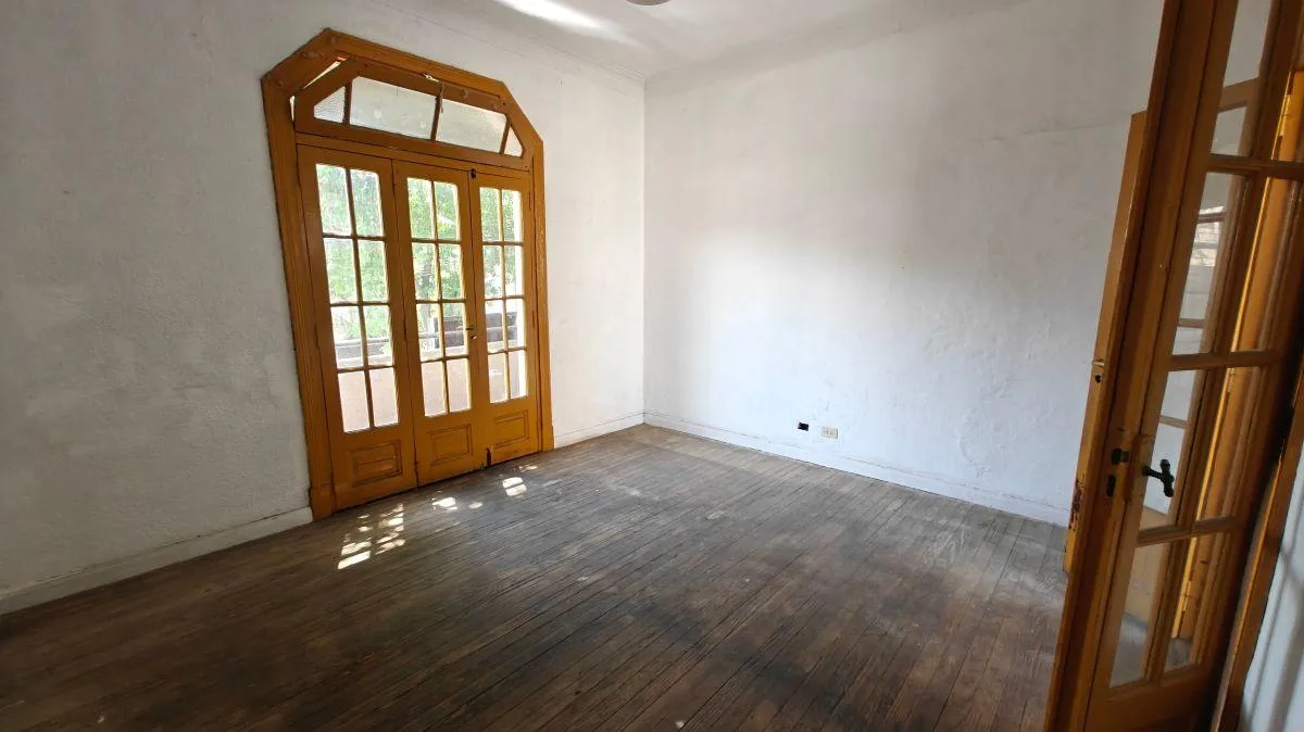 Departamento de 4 ambientes con terraza en Liniers