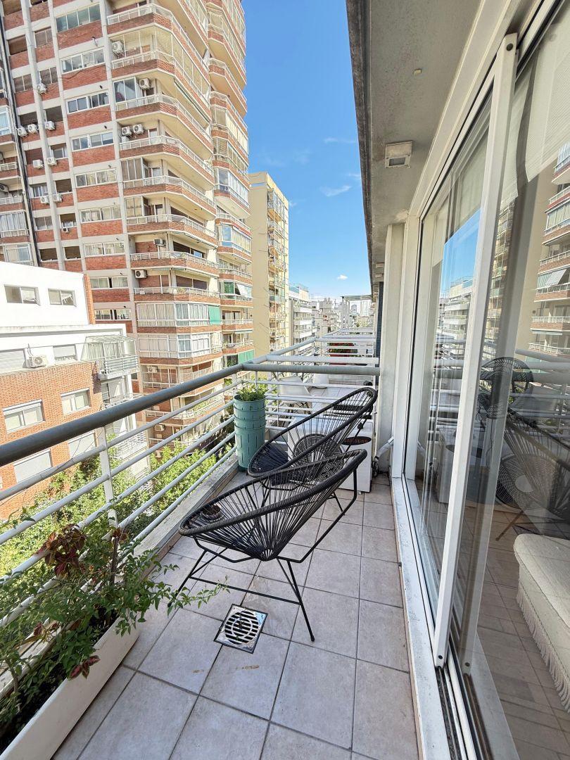 Двухкомнатная квартира с балконом в Colegiales