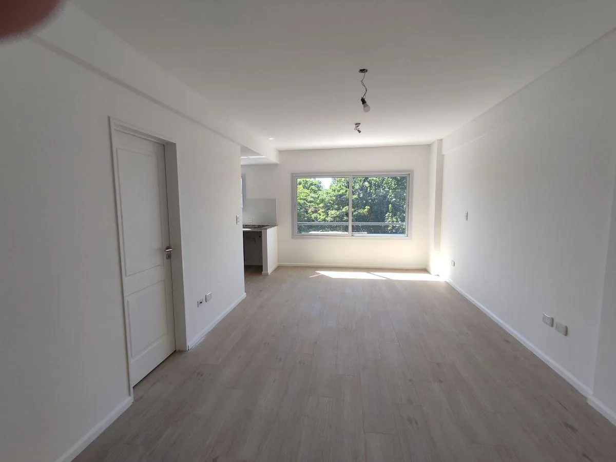 Studio apartment in Morón