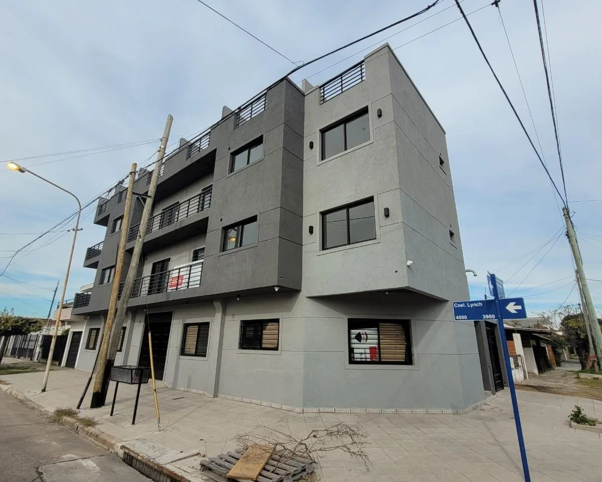 Новая двухкомнатная квартира с балконом и террасой в La Matanza