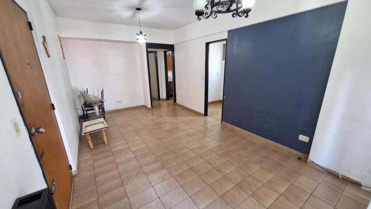 Квартира с 1 спальней и парковочным местом в Lanús Centro