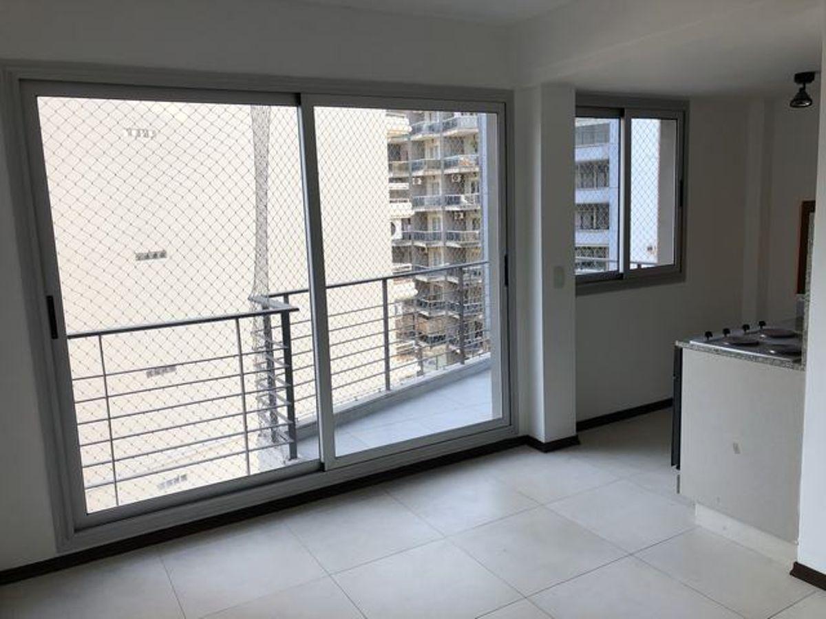 Monoambiente con balcón en Belgrano