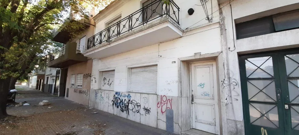 Apartamento térreo de 2 ambientes com 1 quarto em La Plata