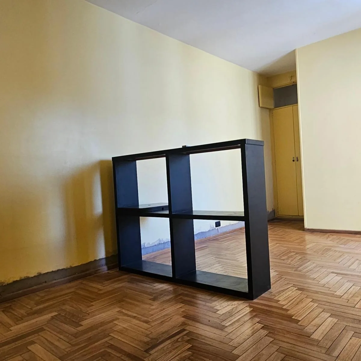 Kitnet com cozinha separada em Palermo perto da Plaza Güemes