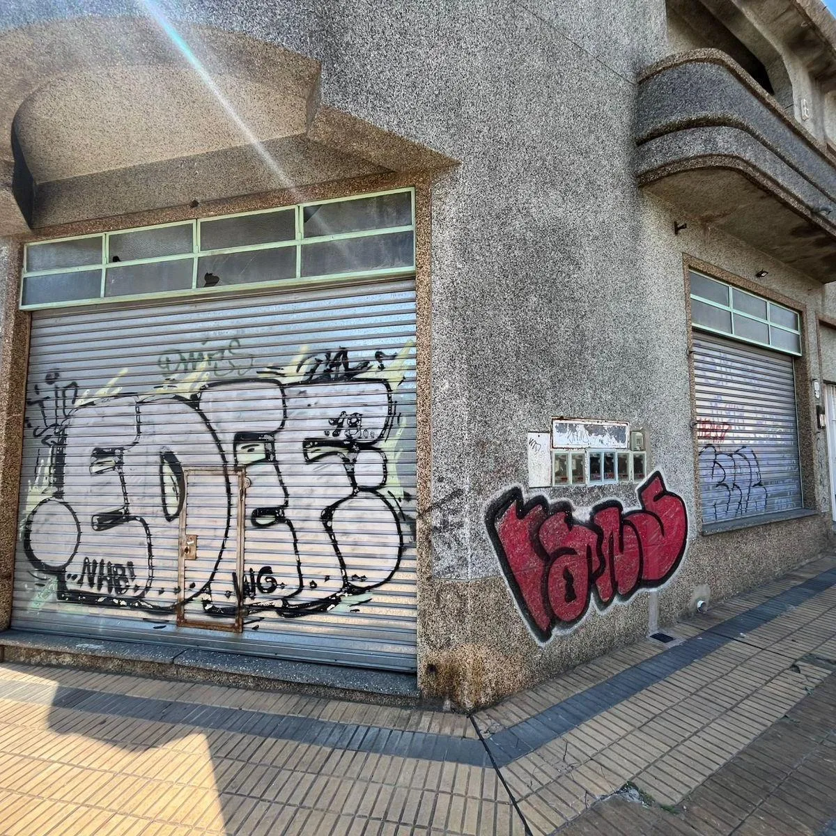 Коммерческое помещение на углу в José León Suárez