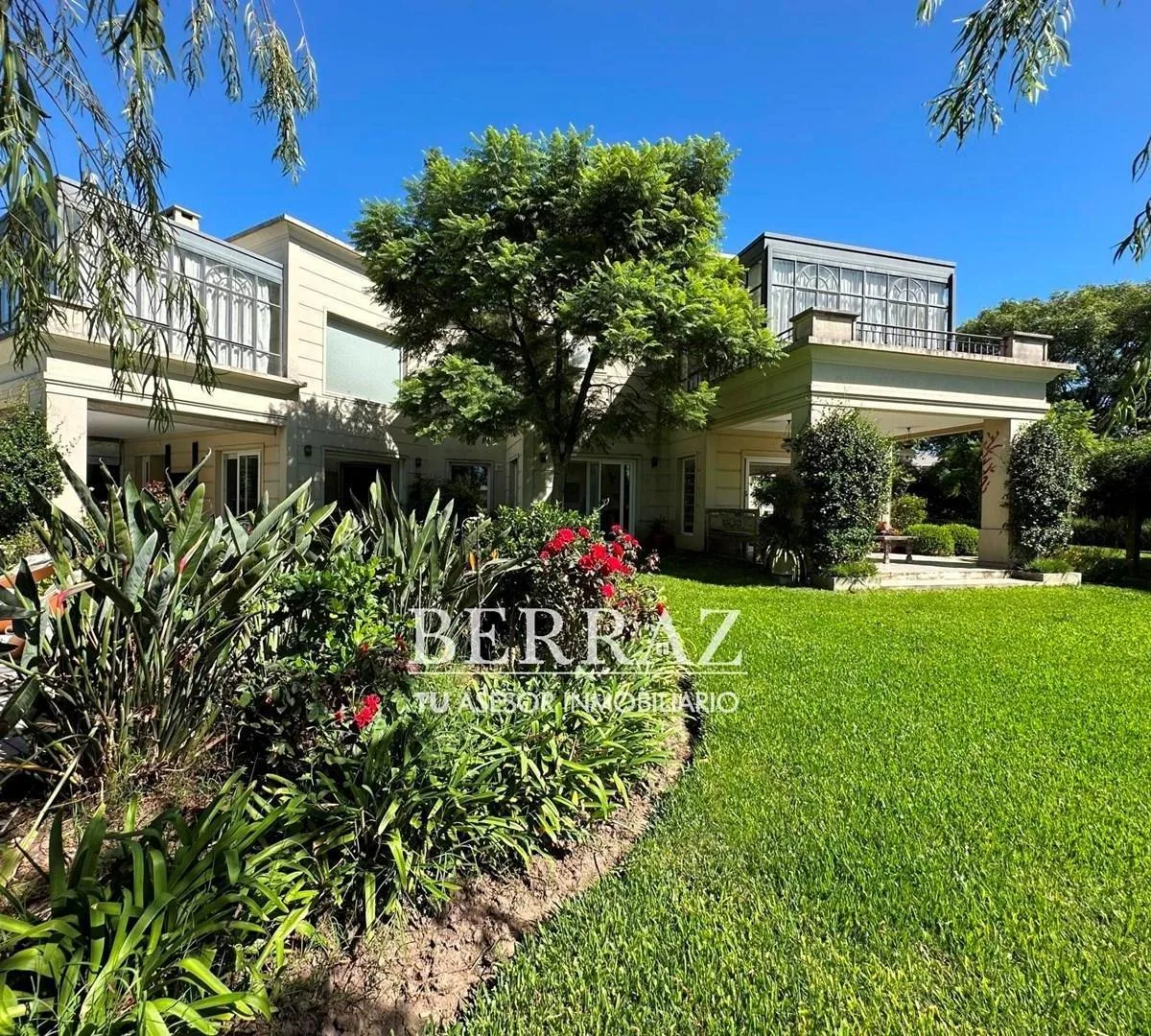 Four-bedroom house for annual rent in Tigre