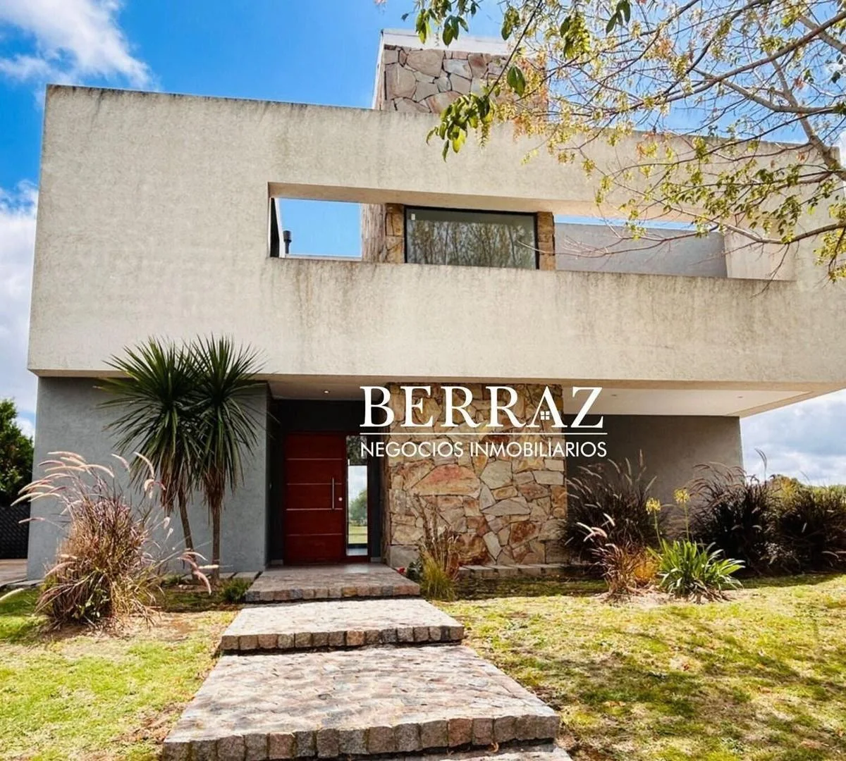 Casa de 4 quartos em El Cantón Barrio Golf, Escobar