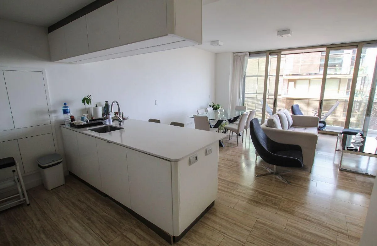 Two-room apartment on a high floor in Puerto Madero