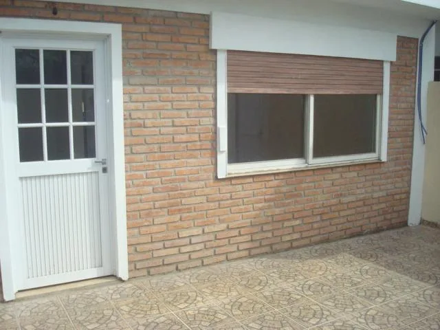 PH tipo casa com 1 dormitório em Lanús Oeste