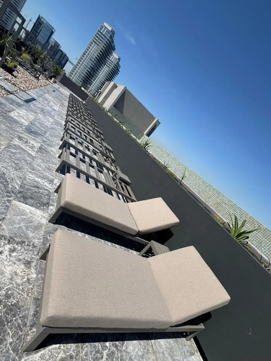 Amplio 2 Amb. con Balcon Al Frente en "Lumiere Boulevard Madero" - Full Amenities