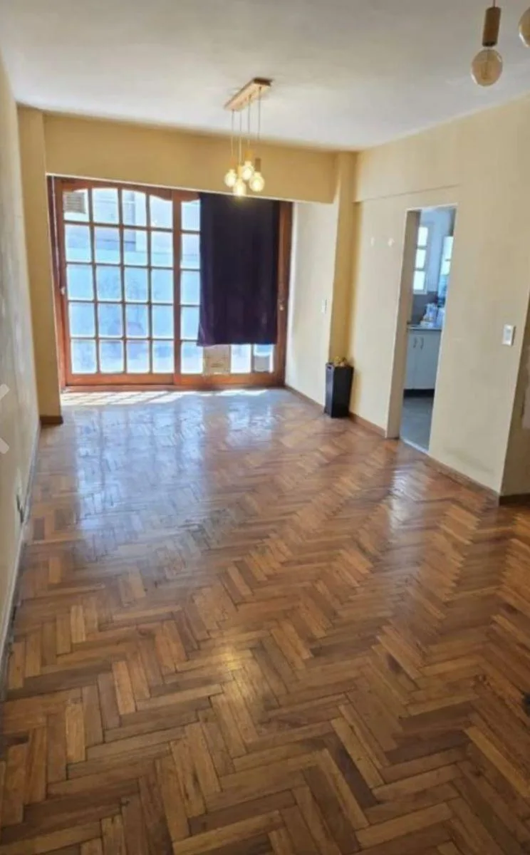 Departamento 5 ambientes en Ramos Mejía