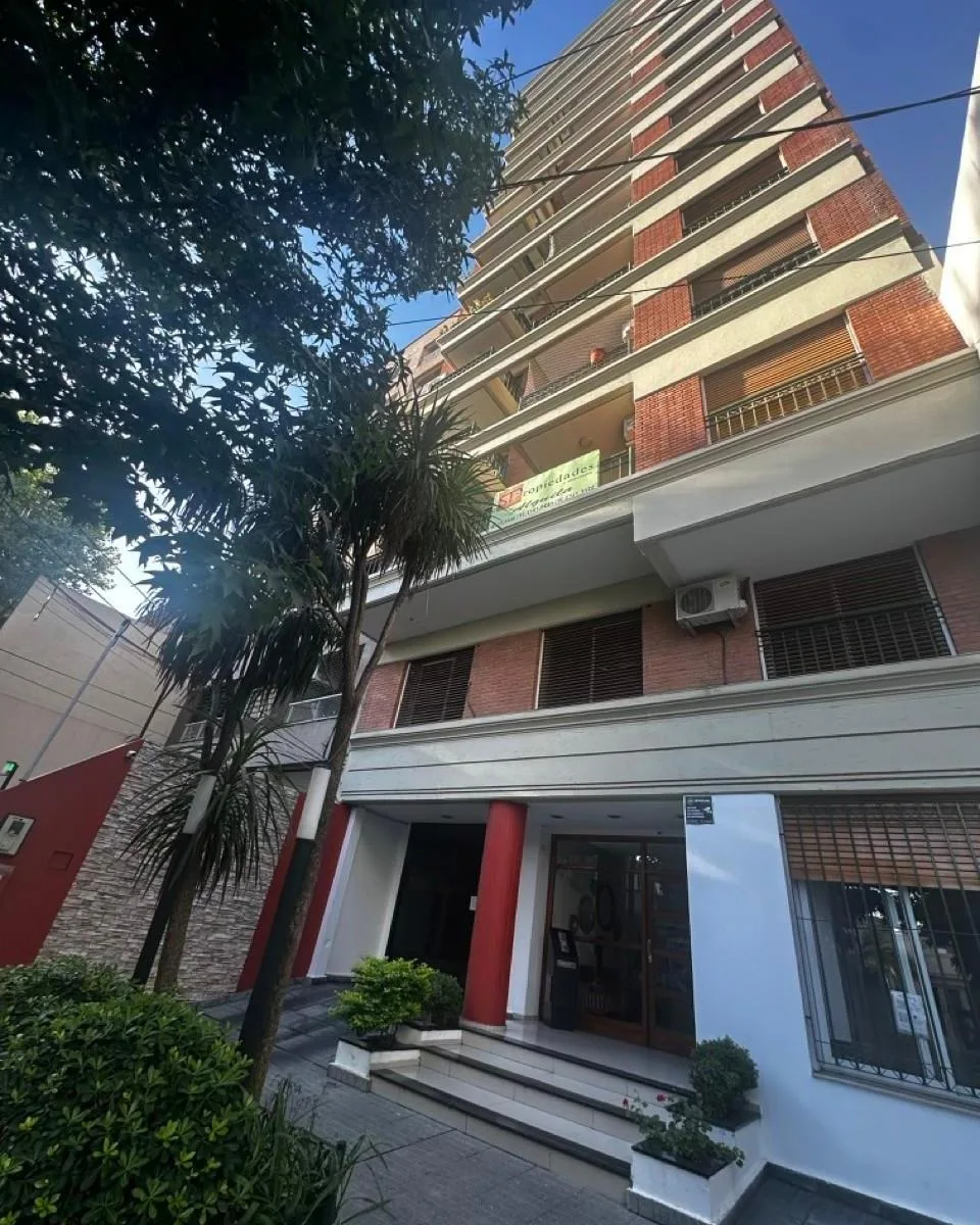 Studio apartment in Lanús Oeste