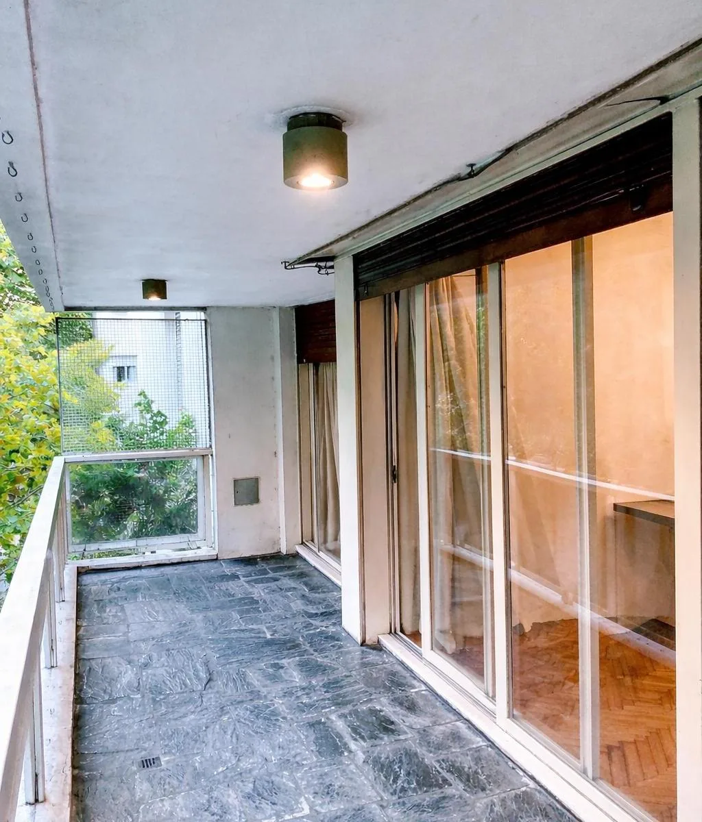 Apartamento com 3 dormitórios em Recoleta, 93 m² cobertos