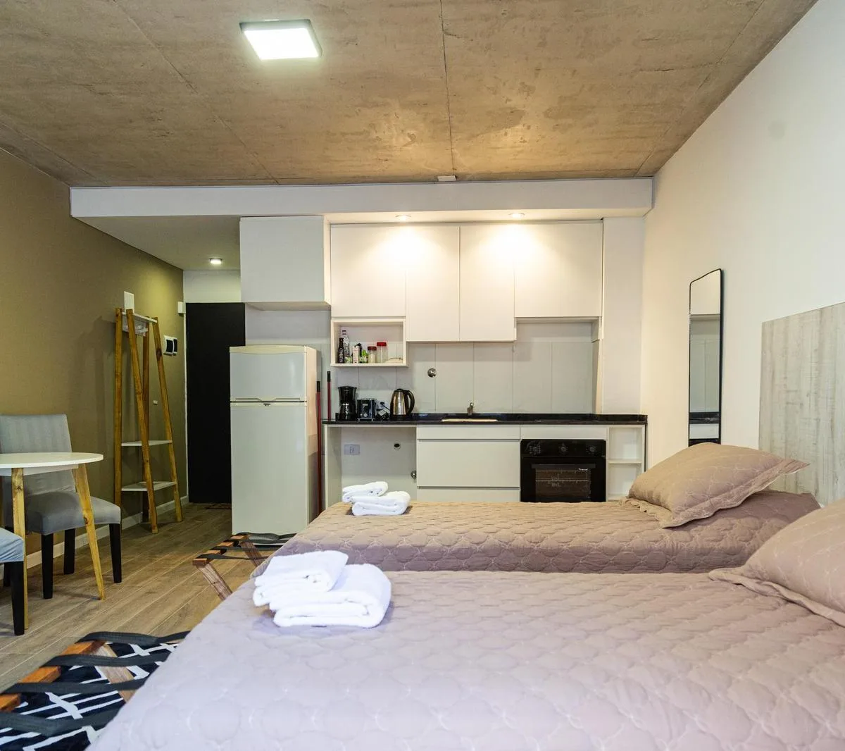 Kitnet mobiliado em Monserrat