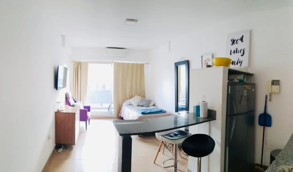 Front-facing studio apartment in Belgrano
