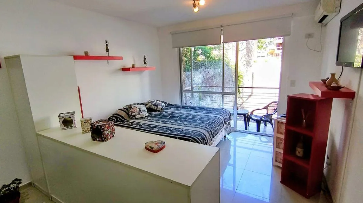 Furnished studio apartment with balcony in Palermo Hollywood