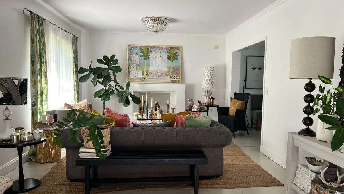 Unfurnished five-bedroom house in Mayling Cc