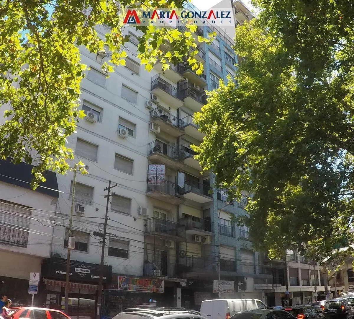 3-bedroom semi-floor apartment in Ramos Mejía