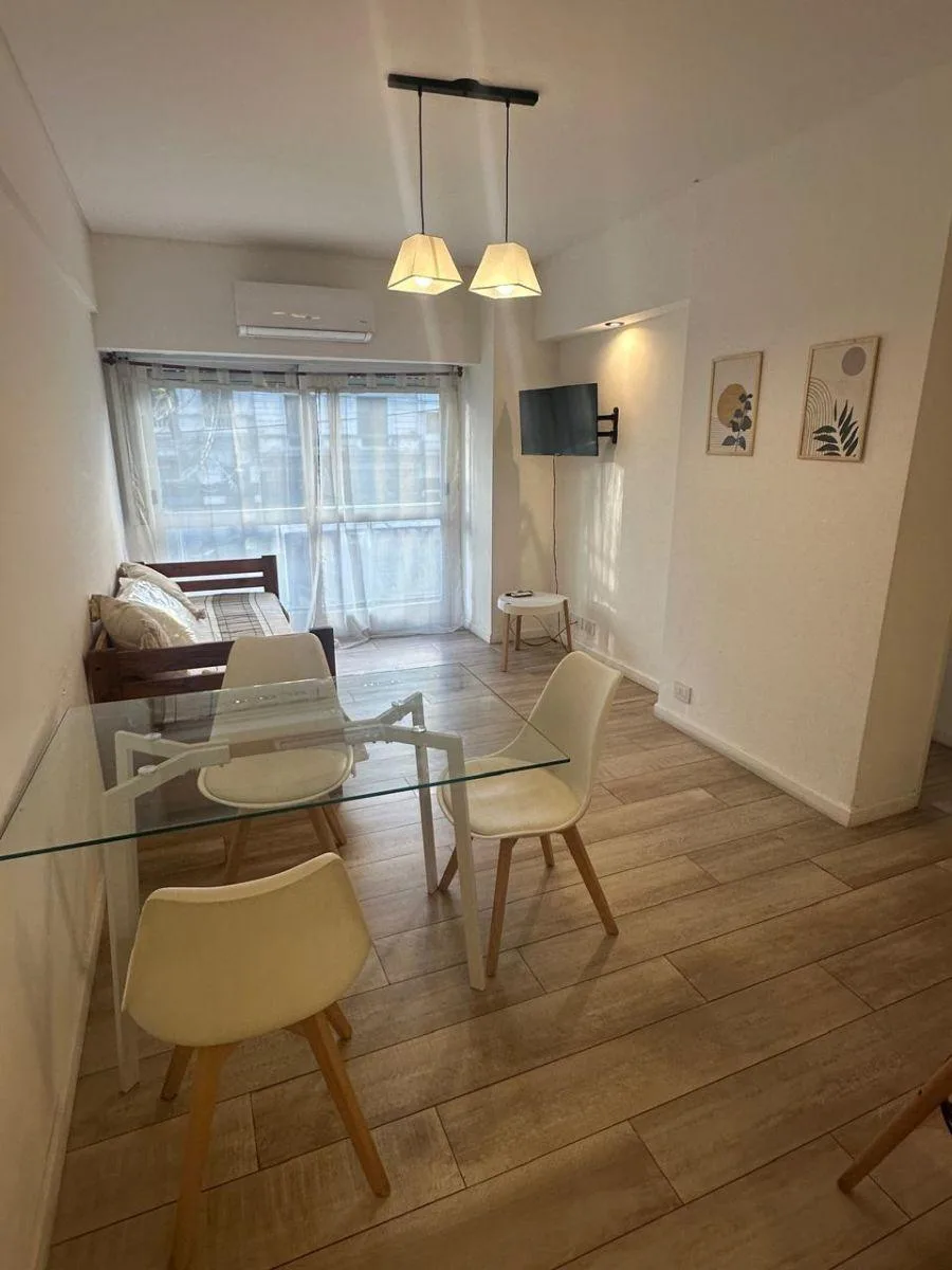 Apartamento de dois ambientes mobiliado em Palermo