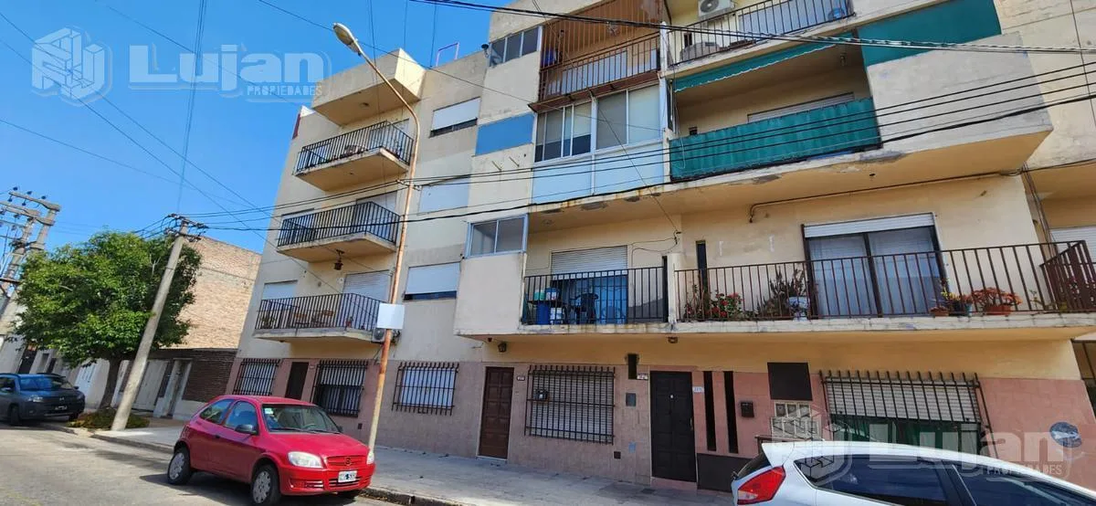 Departamento de 3 ambientes en Lomas del Mirador