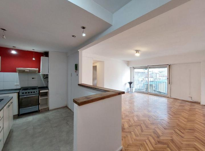 Apartamento de três ambientes com 2 dormitórios em Saavedra