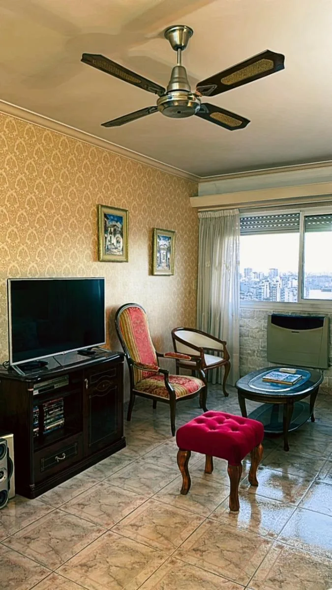 Трёхкомнатная квартира с мебелью в аренду в San Telmo