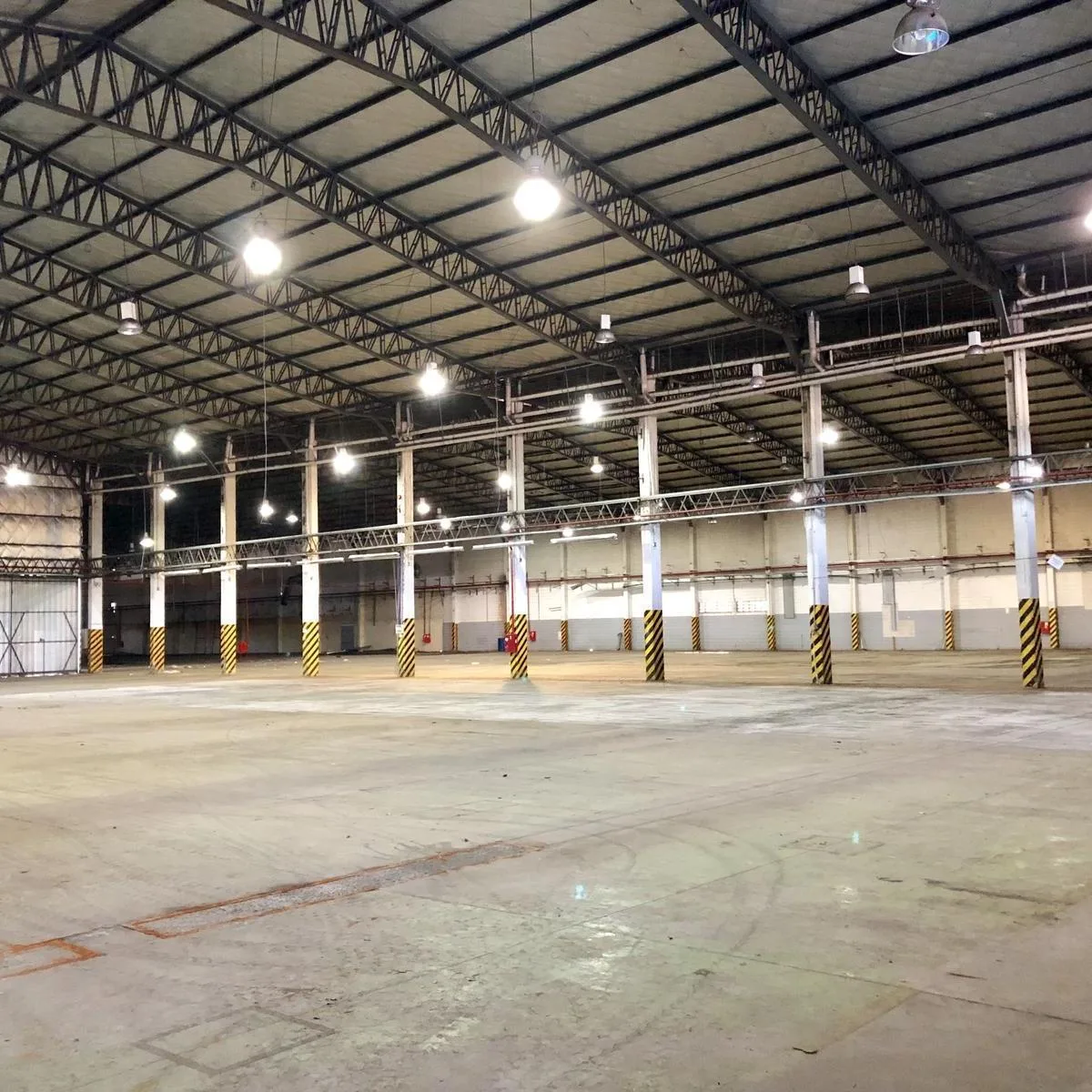 Unica! Nave Industrial de 8000 m&sup2; en Ituzaingo!