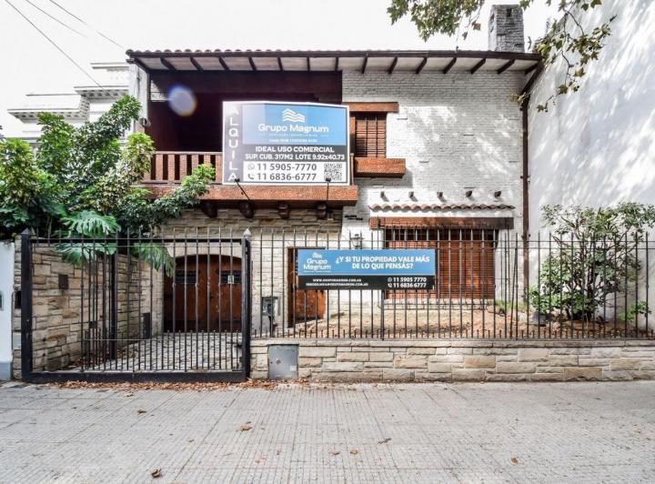 House with 4 bedrooms in Villa Devoto near Plaza Arenales