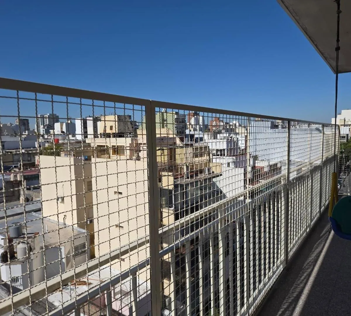 Departamento de 4 ambientes con balcón en Flores