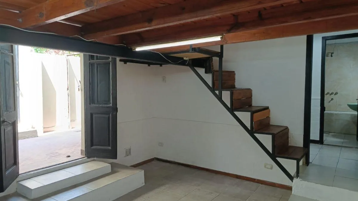 Alquilo PH de un Dormitorio con Altillo