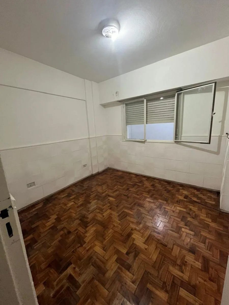 Departamento en Alquiler y en Venta U$s 69.000 de 3 Ambientes en Pleno Barracas Sobre Av