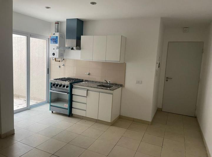 PH с двумя комнатами и патио в Villa Pueyrredón