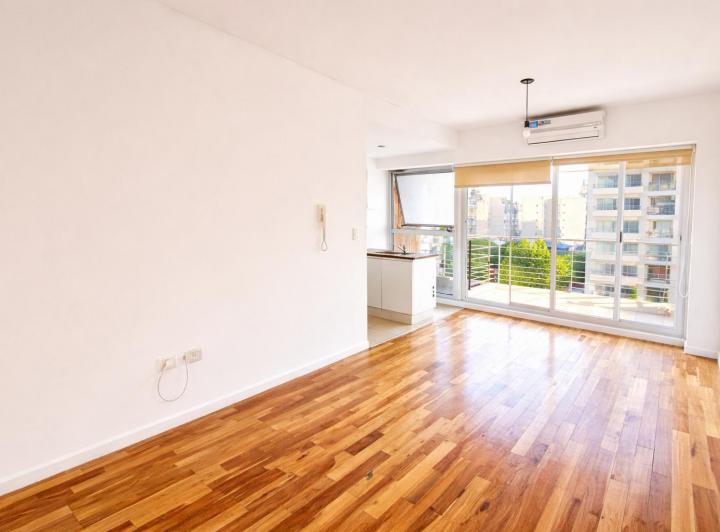 Departamento de 2 ambientes con balcón en Villa Pueyrredón