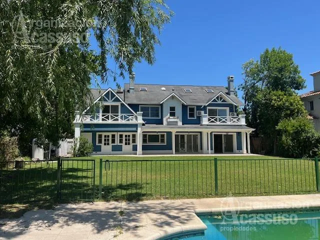 House in Pacheco Golf, Tigre
