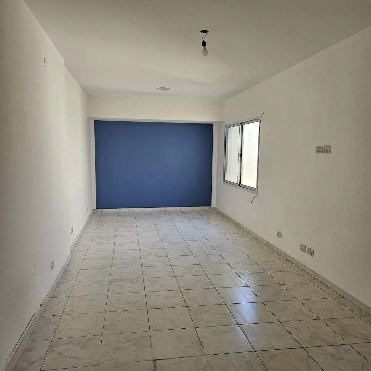 Unfurnished studio apartment in Lanús