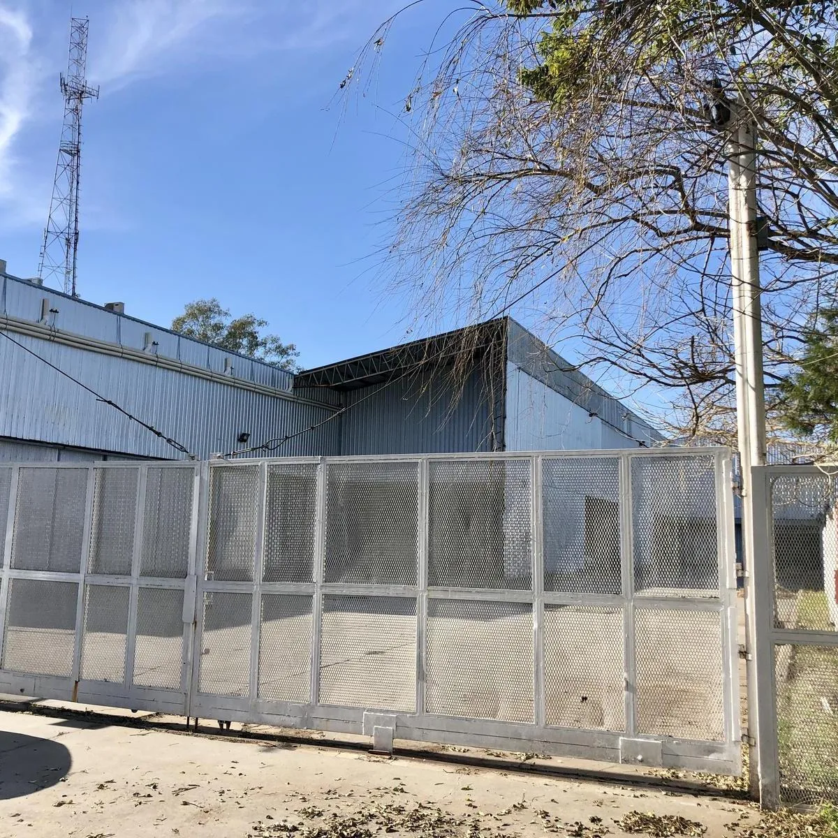 Unica! Nave Industrial de 8000 m&sup2; en Ituzaingo!