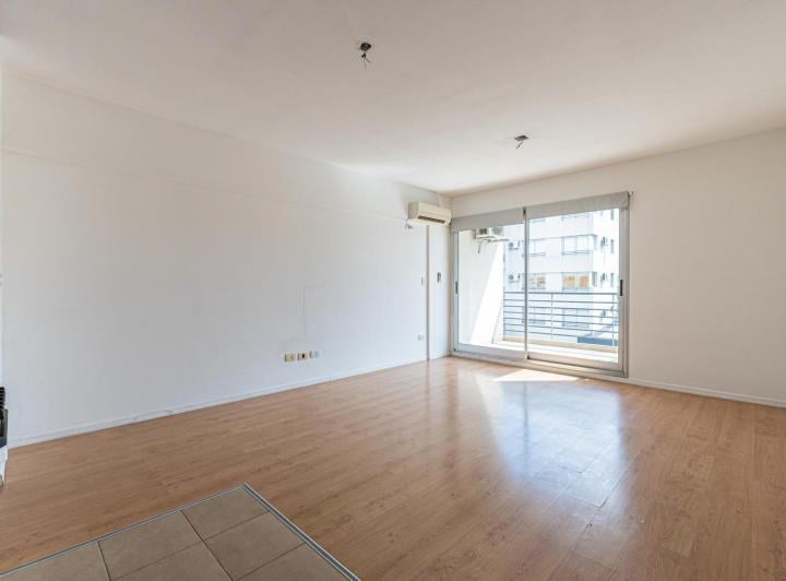 Monoambiente con balcón en Villa Urquiza