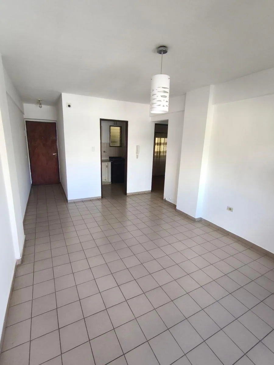 Alquiler Depto 2 Dorm Opc. Cochera - 56 E/ 6 y 7 - La Plata