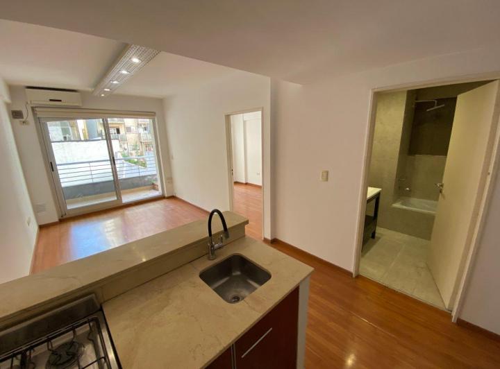 One-bedroom two-room apartment with parking in Colegiales