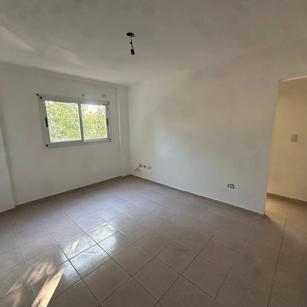 Calle 121, 1 спальня, 50 м²