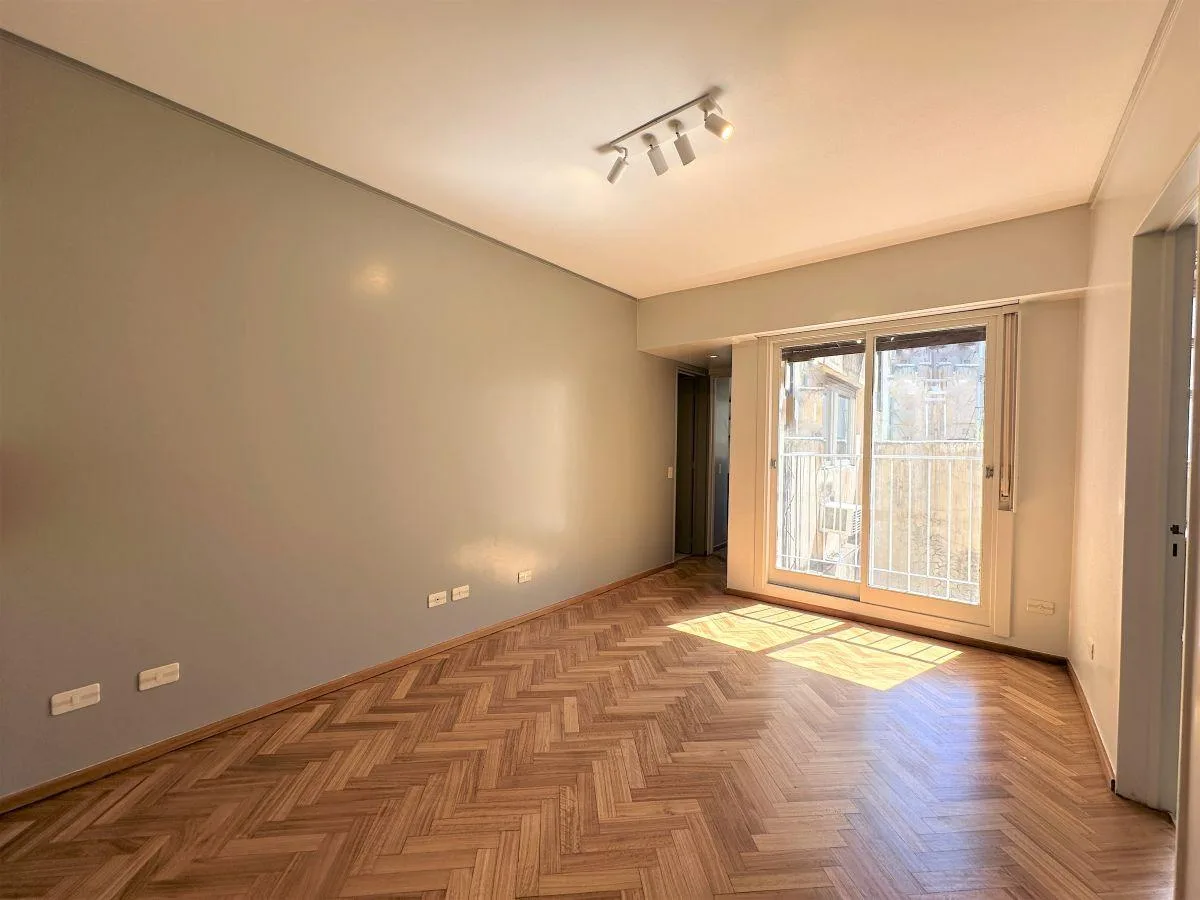 Departamento de 2 ambientes reciclado en Retiro