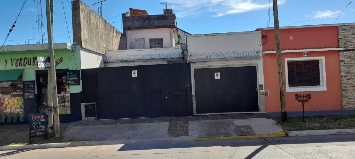 Дом с 2 спальнями в Quilmes и садом, с грилем и местами для парковки