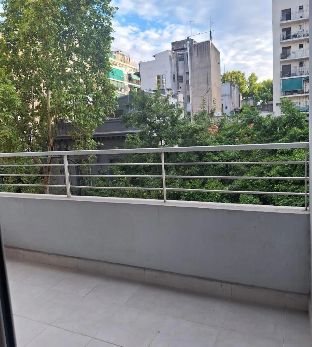 Departamento de 2 ambientes al frente en Almagro
