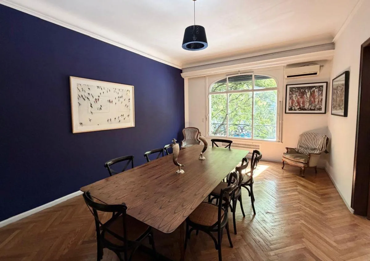 Четырёхкомнатная квартира с 4 спальнями в Retiro