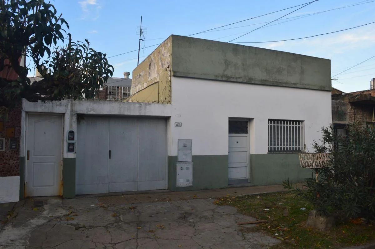 Casa en alquiler de 5 dormitorios en Lomas del Mirador